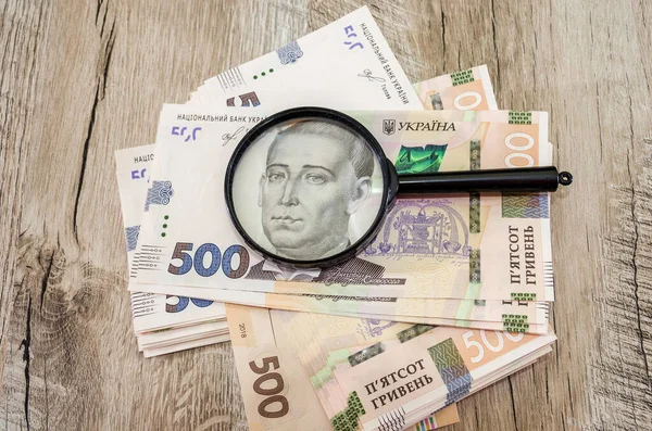 Национальный банк Украины установил на 23 апреля 2024 официальный курс гривны на уровне 39,7836 грн/$.