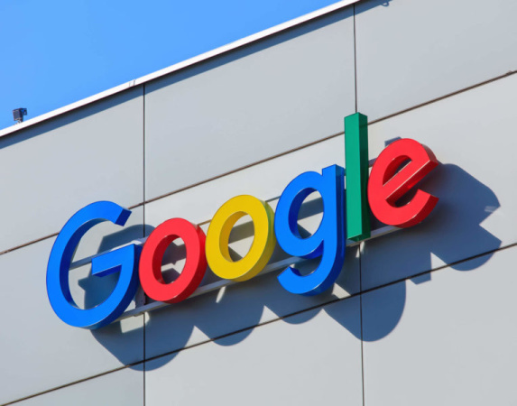 Материнская компания Google объявила о первых в истории выплатах дивидендов и выкупе акций на $70 млрд.